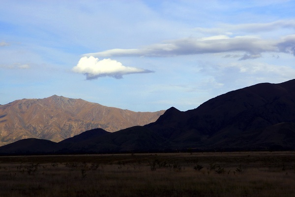 NOVÝ ZÉLAND - Krajina dlhého bieleho oblaku.jpg