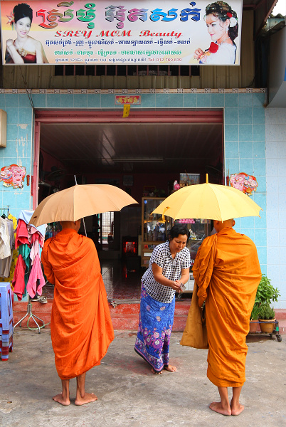 KAMBODŹA - PHNOM PENH - RANNÁ OBETA 1.jpg