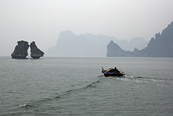 VIETNAM - ZÁTOKA HA LONG 2.jpg