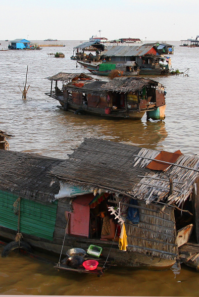 KAMBODŹA - ŹIVOT NA JAZERE TONLE SAP 6.jpg