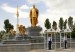 6 Ašchabát - čestná stráž pred sochou Turkmenbašiho