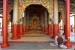 Bagan - Pagoda Shwezigon - Kúpte si kvietok.jpg